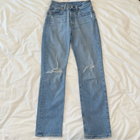 Levi’s 501 Women’s High Rise Distressed Straight Leg Jeans W24 L30 Button Fly - Picture 3 of 12